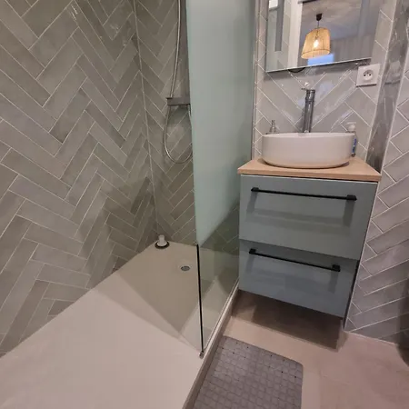 Apartment Magnifique Vue A 50m, Wifi, Tres Joli Et Moderne Appt 1 Chambre, 4 Couchages 2 Adultes 2 Enfants